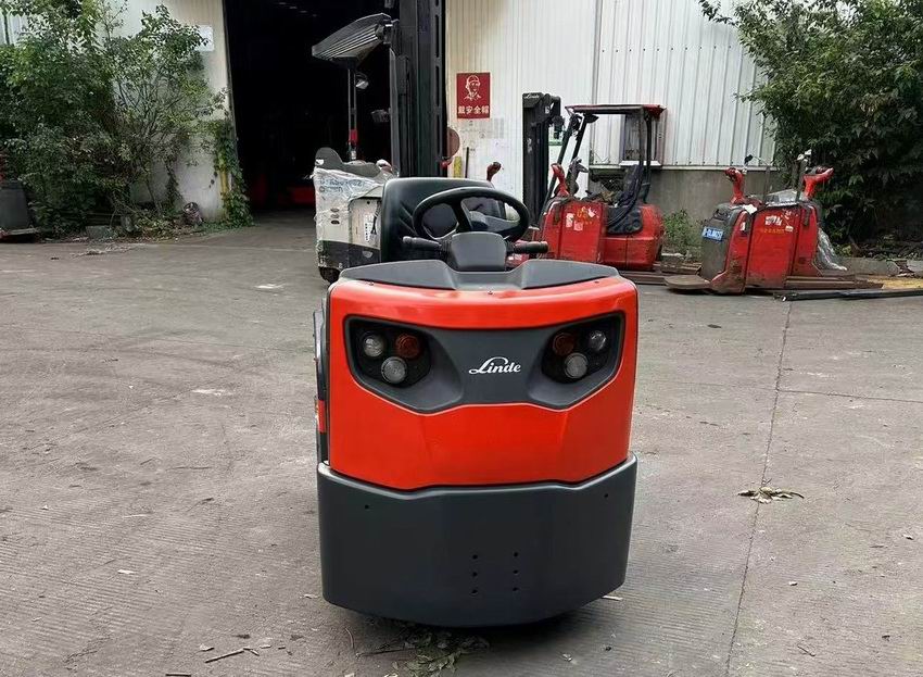 電動牽引車