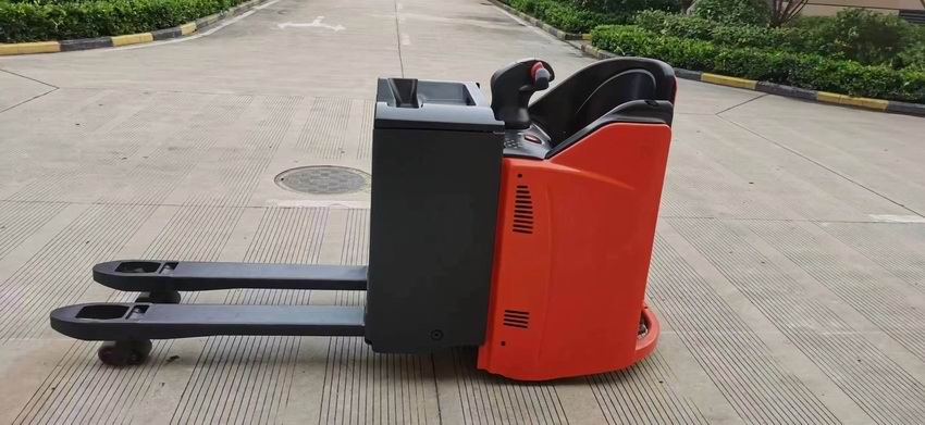 電動托盤車